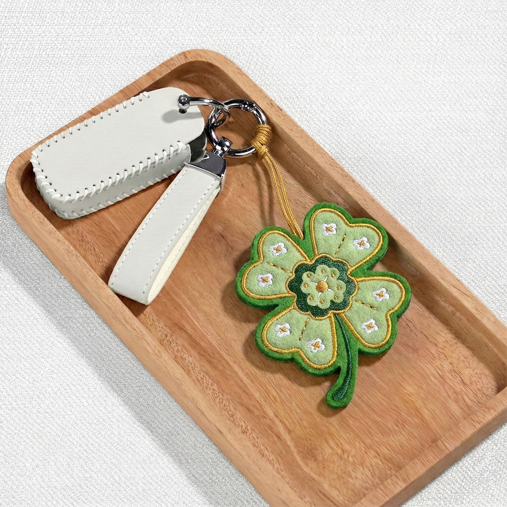 Lucky Clover HeartFelt Charm Card™