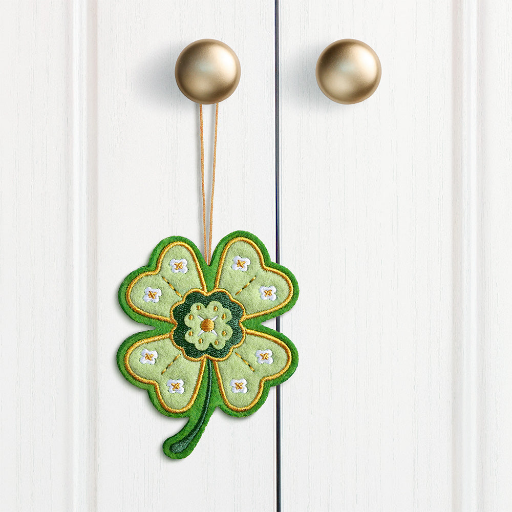 Lucky Clover HeartFelt Charm Card™