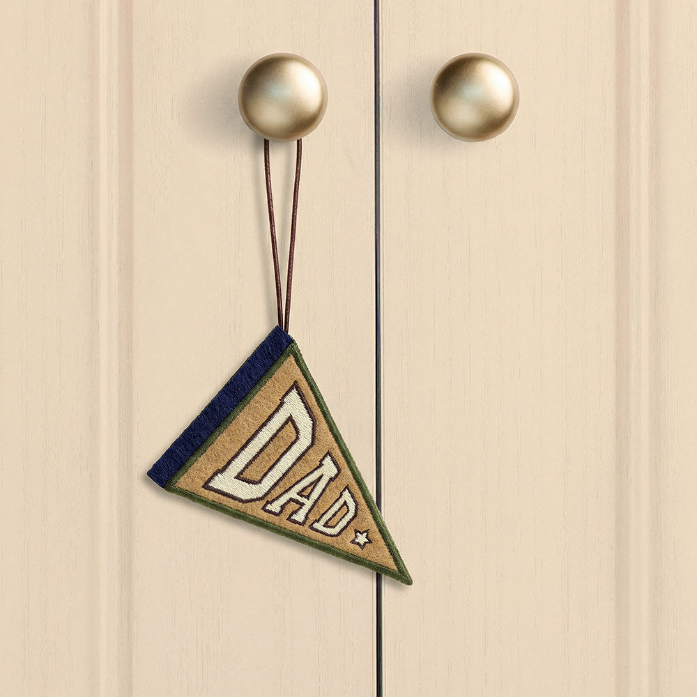 Greatest Dad HeartFelt Charm Card™