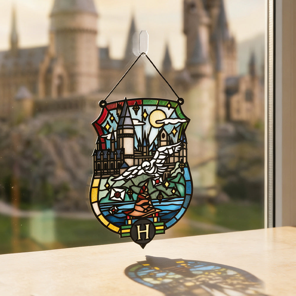 Harry Potter™ Sending Magic Hogwarts™ Suncatcher Card