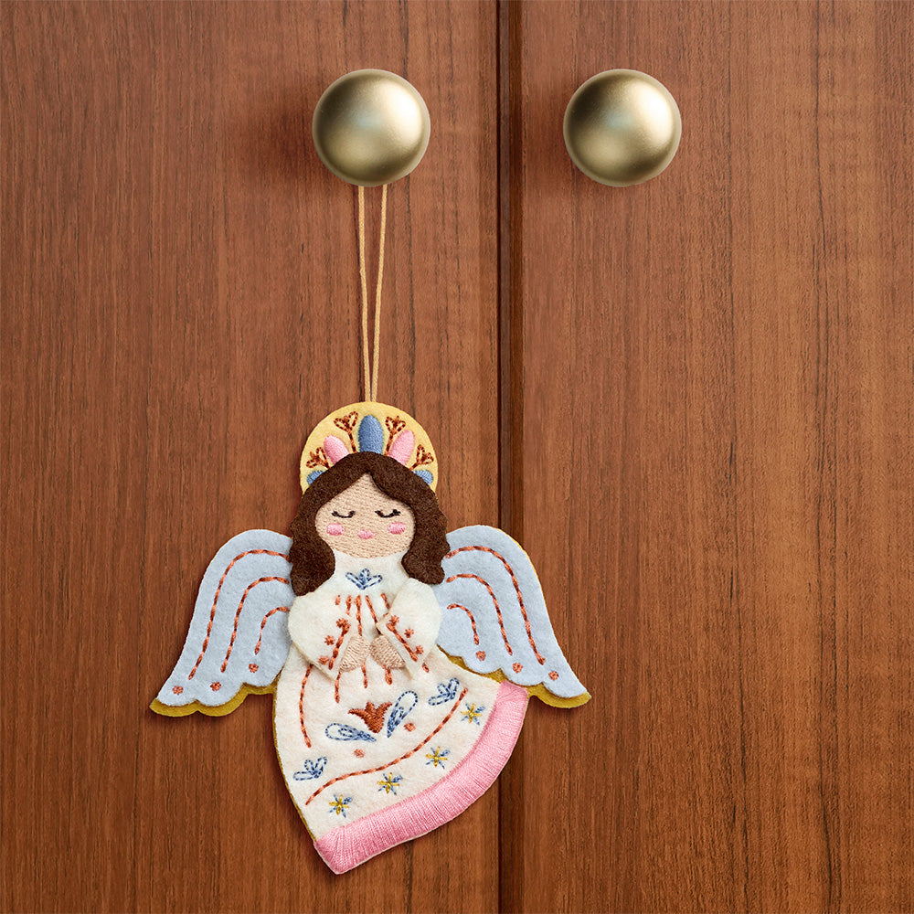 Heavenly Angel HeartFelt Charm Card™