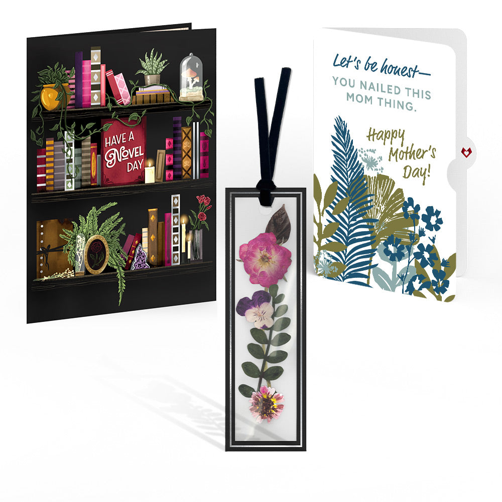Novel Day Mother’s Day Petal Pressed™ Bookmark Card and Layered Leaf Harmony Sentiment Set for Mom