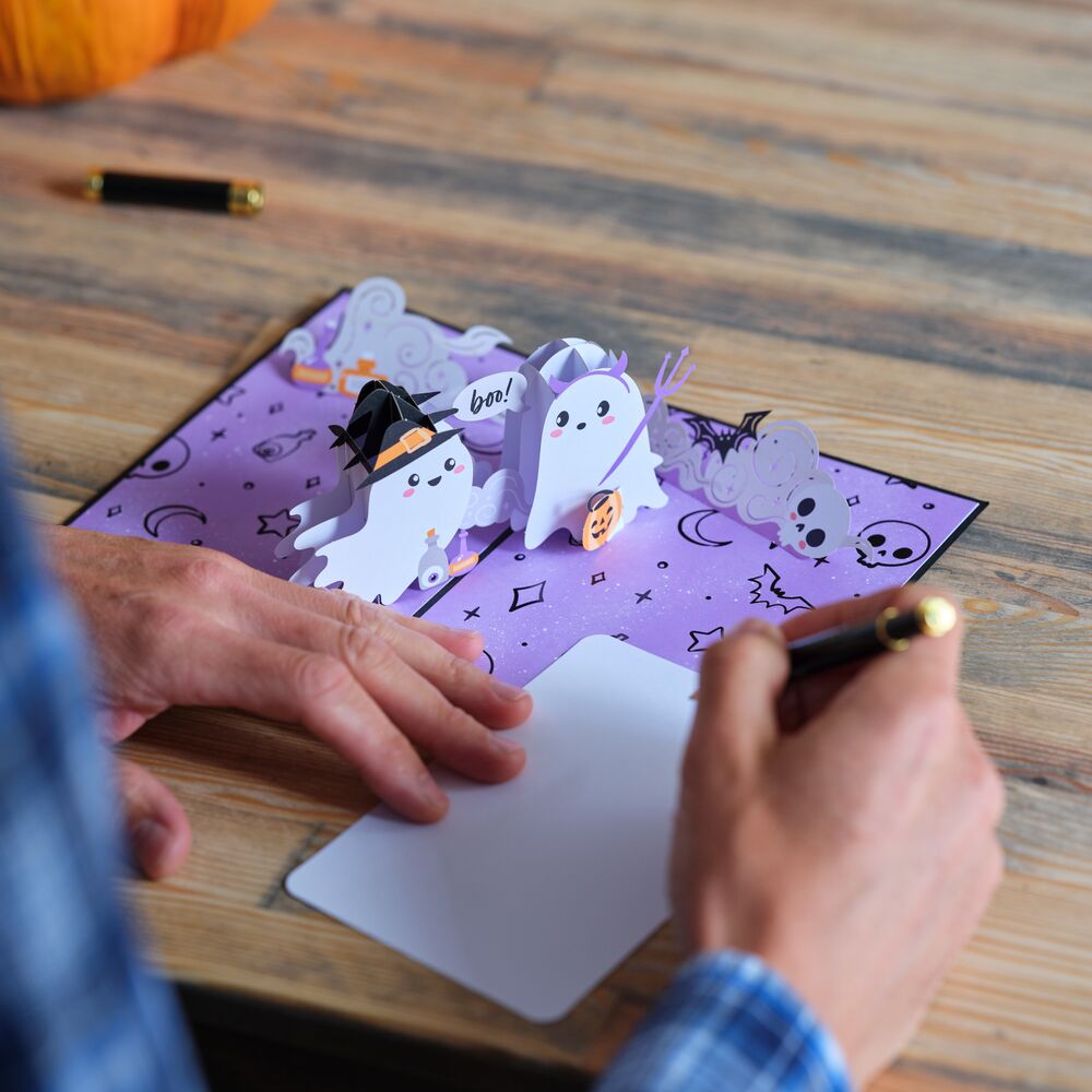 'Hey Boo' Ghosts Pop-Up Card