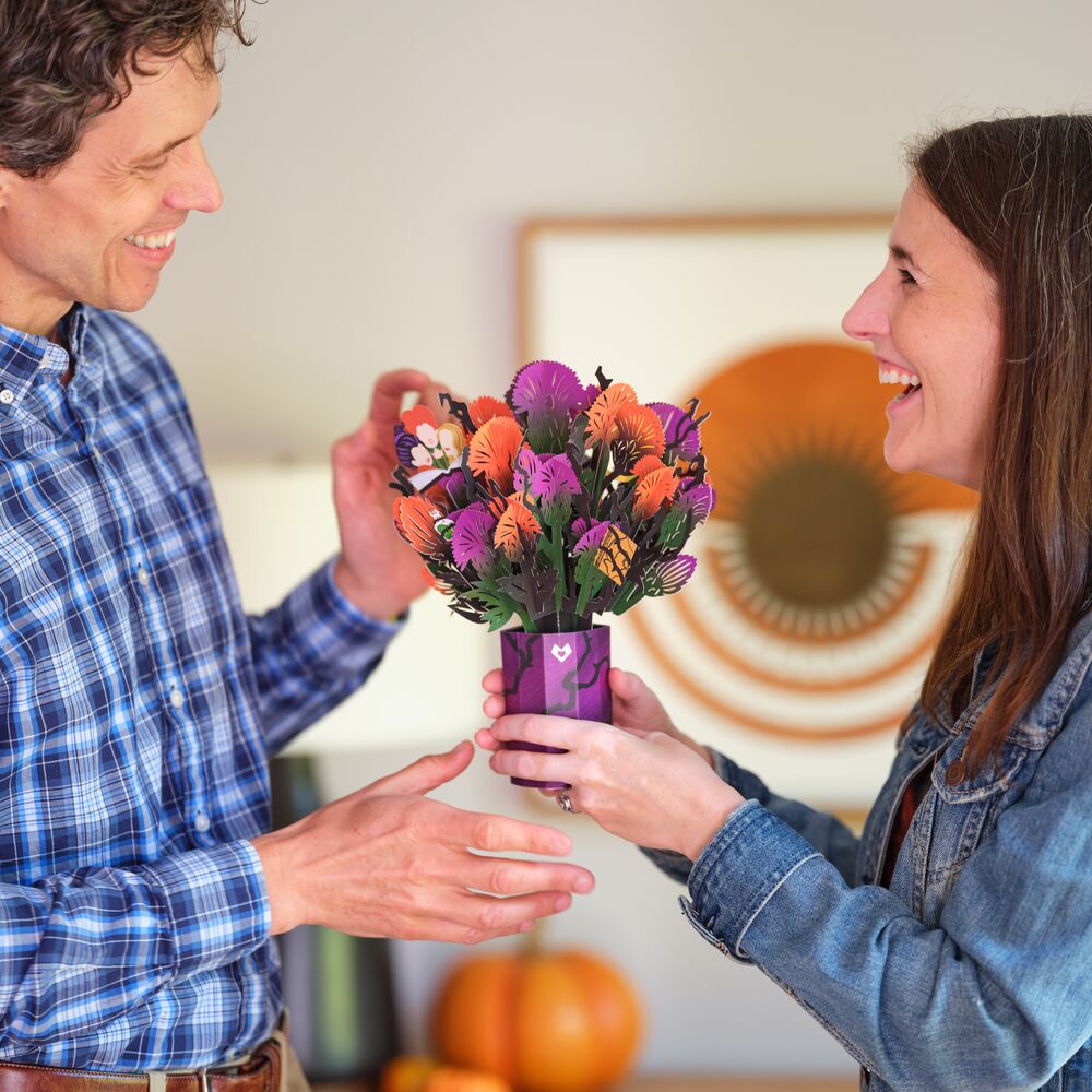 Disney Hocus Pocus Spellbinding Bouquet