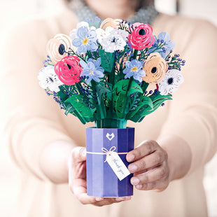 Thank You Flower Bouquet greeting card -  Lovepop