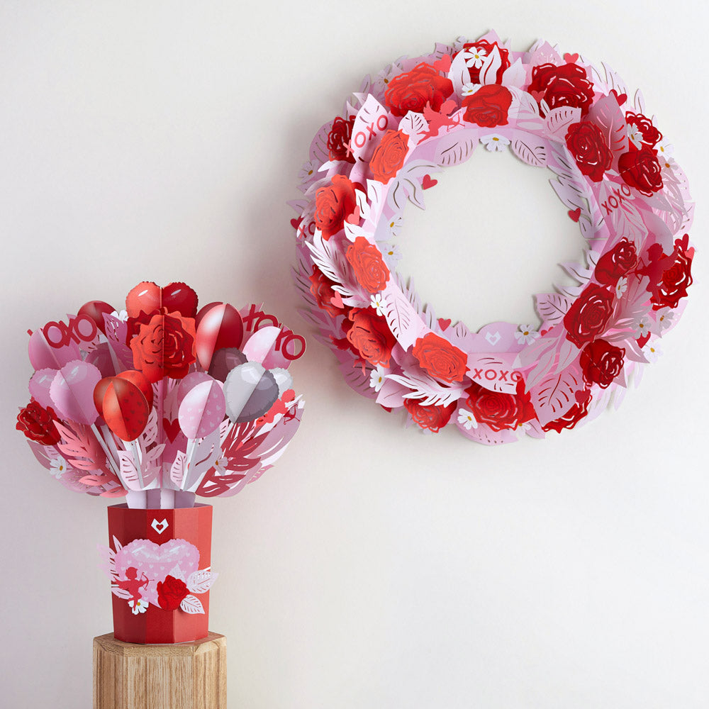 Cupid’s Valentine Wreath & XOXO Love Balloon Bouquet Bundle
